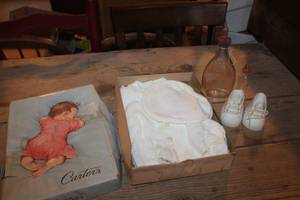 lot 2534 image: Vtg. Carters Baby Clothes, Bottles & More