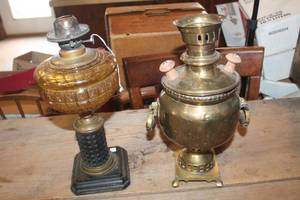 lot 2547 image: Antique Oil Lamp Base & More