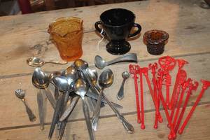 lot 2555 image: Vtg. Drink Stirrers, Silverware & More