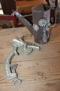 lot 2574 image: Vintage Cherry Stoner and More