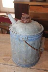 lot 2575 image: Small Vintage Gas Can