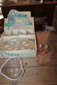lot 2318 image: Vtg. IOB Anchor Hocking Snack Set & More