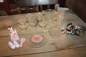 lot 2325 image: Vintage Plastic Childs Tea Set & More