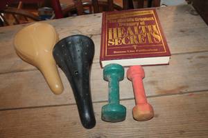lot 2332 image: Bike Seats, Weights & More