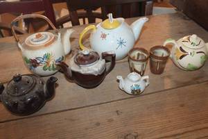 lot 2390 image: Vintage Teapots needs cleaning & More