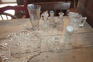 lot 2391 image: Vintage Glass Serving Dish and More