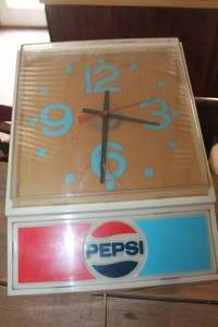 Vintage 1977 Pepsi Sign Does Light Up