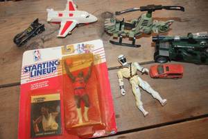 lot 2418 image: NIP Vintage Starting Lineup Toy Figure & More