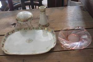 lot 2425 image: Vintage Nippon Dresser Set & More