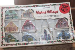 lot 2443 image: IOB Vintage Alpine Village Set untested