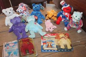 lot 2459 image: Vintage TY Beanie Babies
