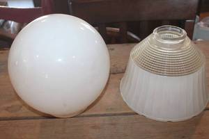 lot 2479 image: Vintage Glass Light Shades