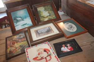 lot 2483 image: Various Sized Vintage Pictures
