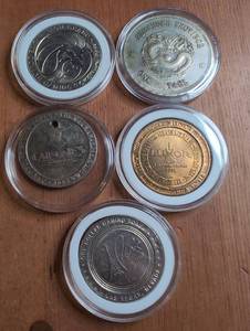 lot 1110 image: Casino Gaming Token and Commemorative Coin Lot - 5 ct