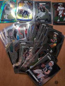lot 4007 image: NFL Prizm Trading Cards Various Players - 34 ct