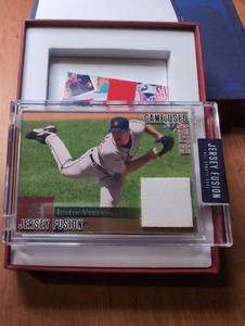 lot 6001 image: Jersey Fusion All Sports 2021 Edition Player Worn Swatch Trading Card