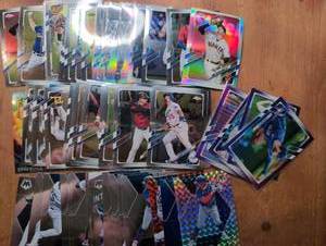 lot 6003 image: Baseball Trading Cards Lot Topps Chrome Refractor Holograms -57 ct