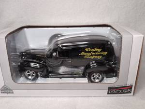 lot 7003 image: Speccast 1940 Ford Die Cast Metal Collector Replica