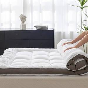 lot 784 image: $72 Queen Mattress Topper Thick CottonPolyester, No-Slip Cooling