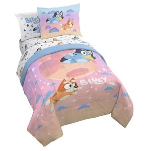 lot 796 image: $65 BBC Bluey Sleepy Time 7-Piece Full Size Kids Bed Set with Shams