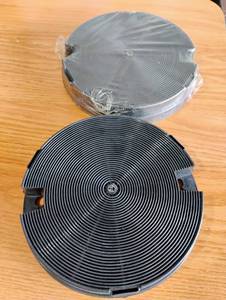 lot 1508 image: Range Hood Charcoal Filter Lot 2 Circular Filters