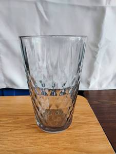 lot 1520 image: Glass Vase with Geometric Pattern and cylander straight Vase