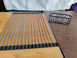 lot 1541 image: Roll-Up sink drying rack with Scrubber Holder