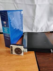 lot 1549 image: Big Lots D-Ring View Binder, organizer and outlet timer