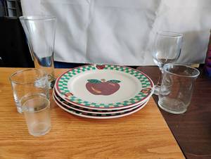 lot 1566 image: Apple Orchard Dinner Plates Set of 3 with Green Checkered Border