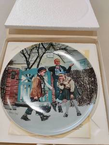 lot 1570 image: Kurt Ard Knowles China Co. Decorative Plate Children Winter Scene