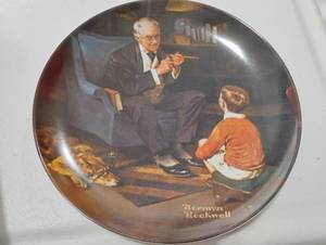 lot 1574 image: Knowles Norman Rockwell The Tycoon Plate Number 41553 Limited Edition