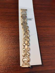 lot 1589 image: Metal Link Watch Band with Oval and Textured Round Links
