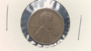 lot 9 image: 1925-D Lincoln Cent Penny Coin RC50