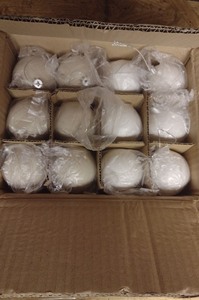 lot 114 image: Christmas ornaments 24 pieces DP60