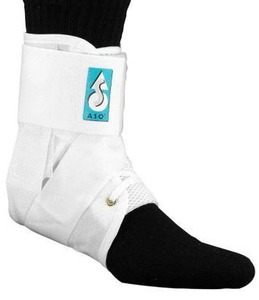 lot 18149 image: MedSpec ASO Speed Lacer Ankle Stabilizer Medium White