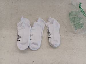 lot 18329 image: Balega Hidden Comfort Ankle Socks, 3 Pack, Medium