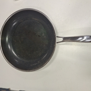 lot 2142 image: Hexclad 12 Inch Fry Pan
