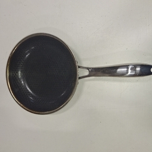 lot 2145 image: Hexclad 8 Inch Fry Pan