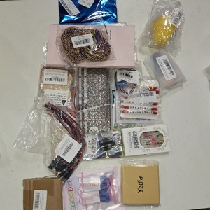 lot 3127 image: Lot of Misc New Items