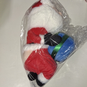 lot 3139 image: FUNNY SANTA FARTING PLUSH