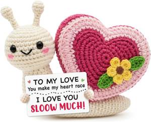 lot 3665 image: Tiny Detalles Snail Crochet for Boyfriend Girlfriend, Birthday Gifts for Women Men, Romantic to My Love Valentine Decor, Cute Snail Crochet for Couples
