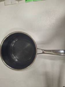lot 3445 image: Hexclad 2QT Sauce Pan