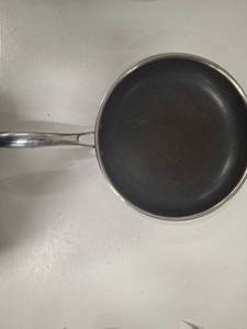 lot 3449 image: Hexclad 12 Inch Fry Pan