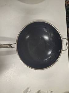 lot 3731 image: Hexclad 12 Inch Wok Pan