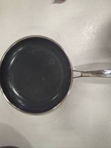 lot 3736 image: Hexclad 12 Inch Fry Pan