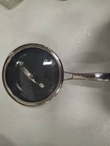 lot 3745 image: Hexclad 8 Inch Fry Pan With Lid