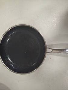lot 3748 image: Hexclad 12 Inch Fry Pan