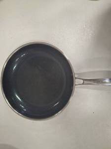 lot 3752 image: Hexclad 12 Inch Fry Pan