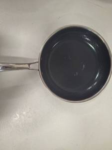 lot 3766 image: Hexclad 10 Inch Fry Pan