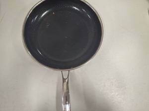 lot 3769 image: Hexclad 12 Inch Fry Pan